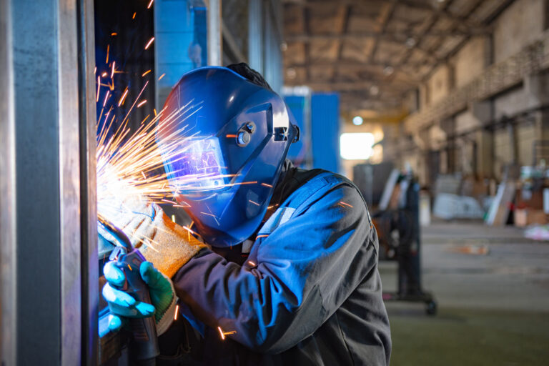 welding steel and sparks